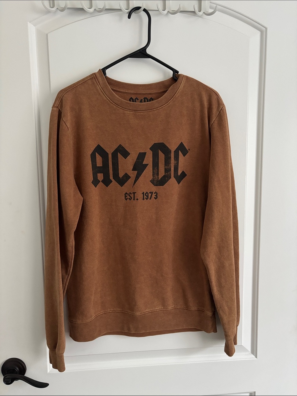 AC/DC Est. 1973 Graphic Sweatshirt Women's Small Brown Distressed Crewneck